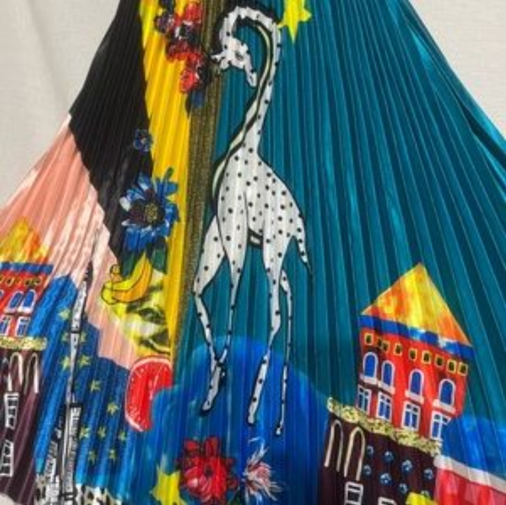 Unique Fan Pleated Maxi Skirt - Picture 2 of 6